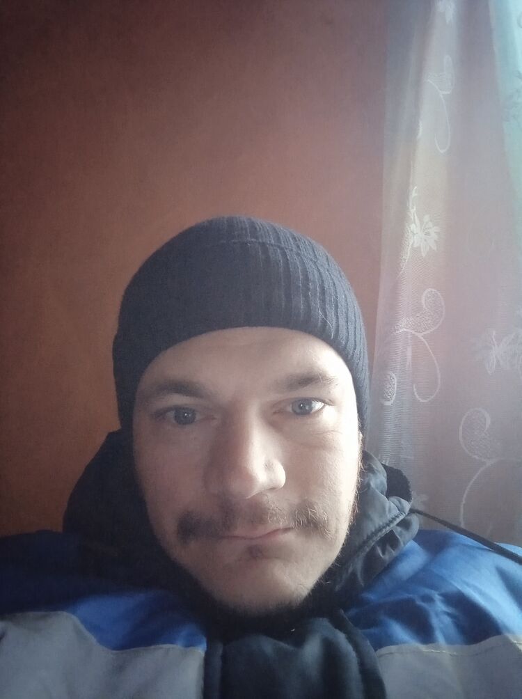  31551983  Vitaly, 34 ,    
