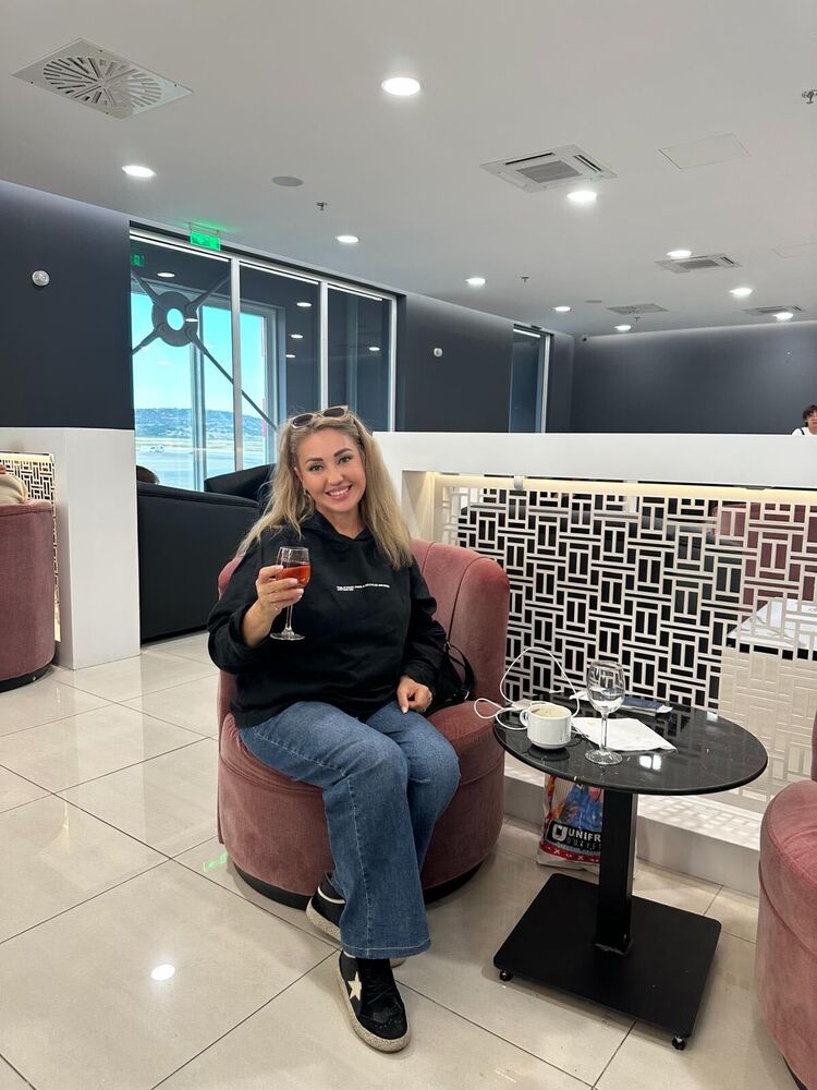 ���� 55580103 ������� VIKTORIYA, 59 ���, ���� ���������� � Thessaloniki