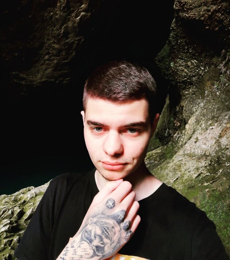  ,   Pavel, 25 ,   ,   