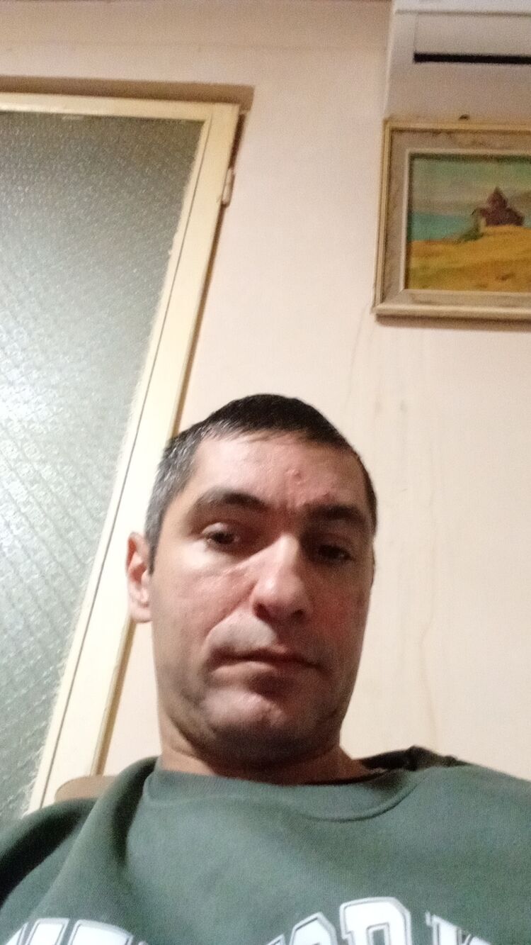  50842413  Arman, 37 ,    
