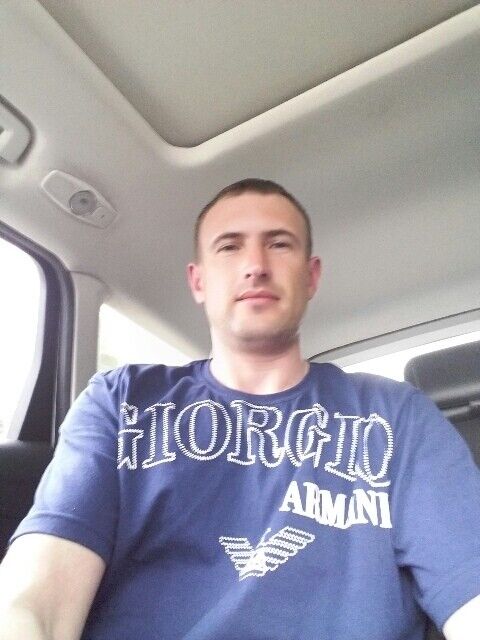 12060003  Viktor, 40 ,    