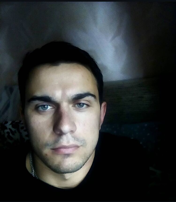  47237223  Den, 29 ,    