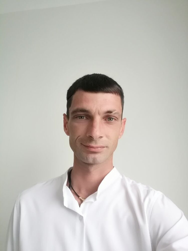  49953993  , 37 ,    Lorton