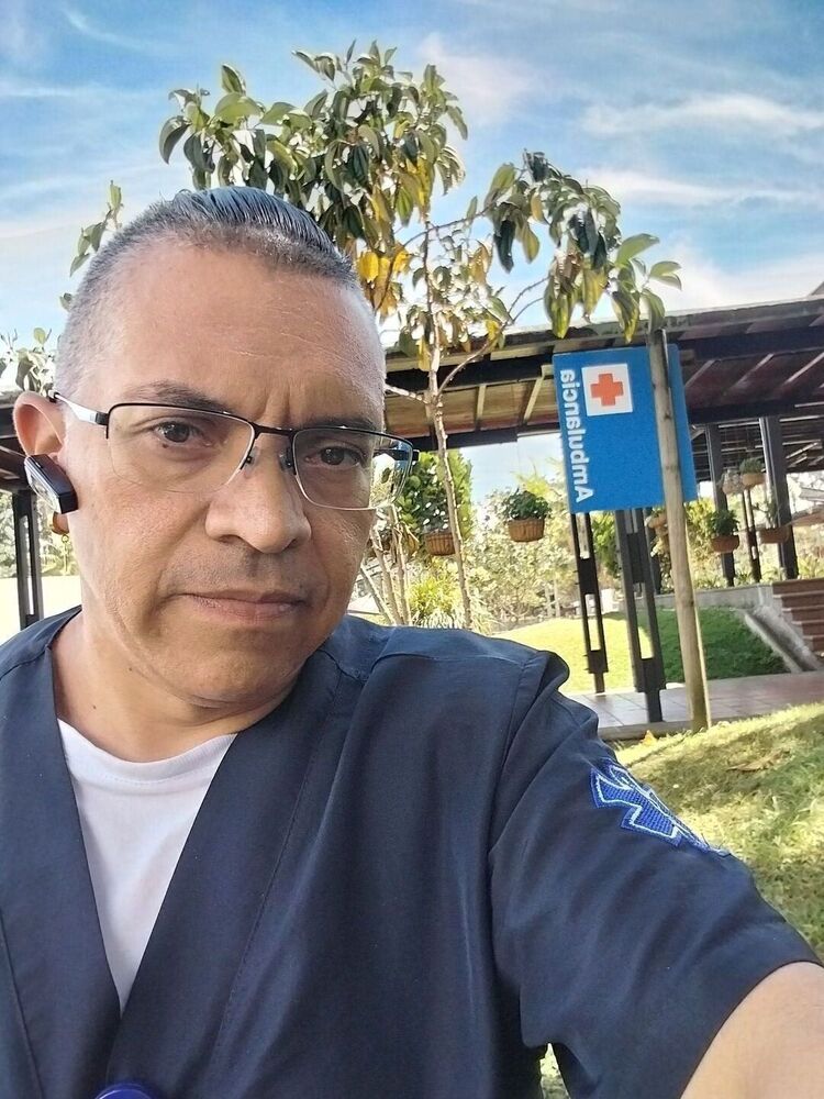  ,   Mickey Saenz, 40 ,   ,   , c , 