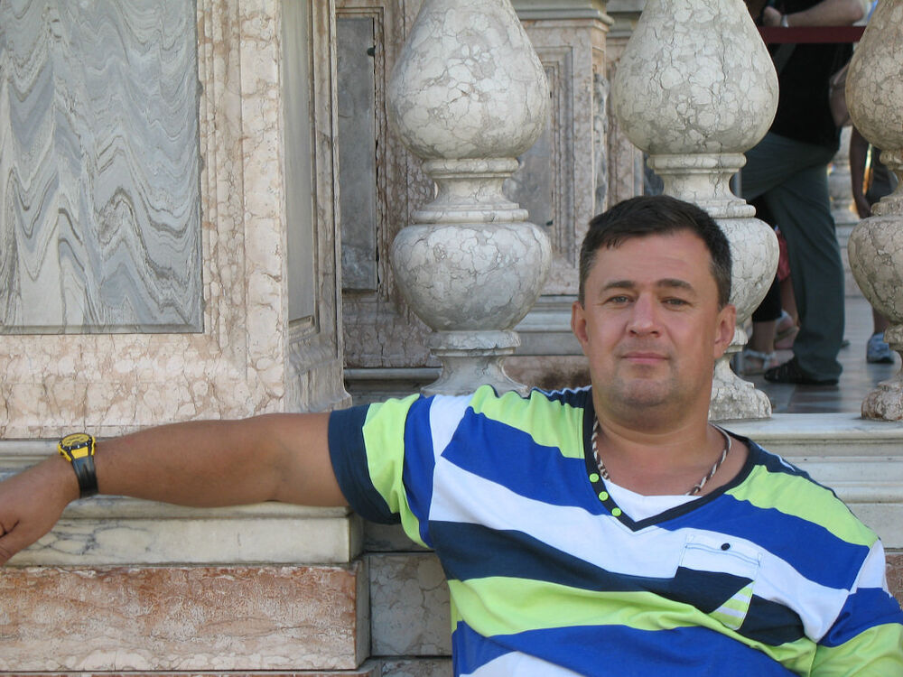  Dortmund,   , 56 ,   