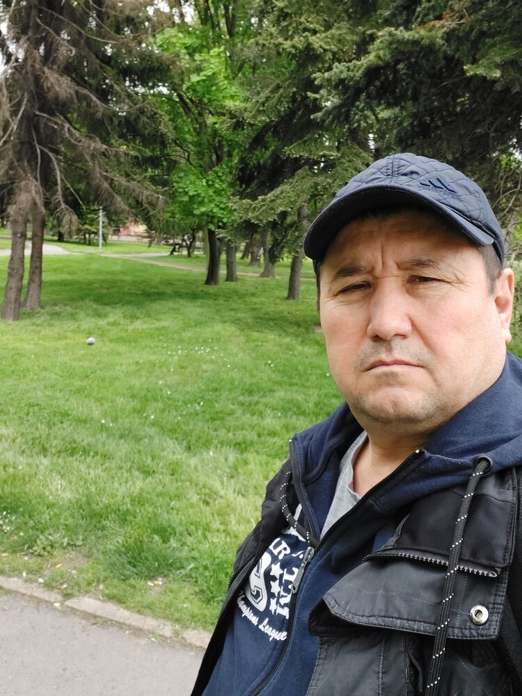  23018123  Farruh, 47 ,    Bohnice