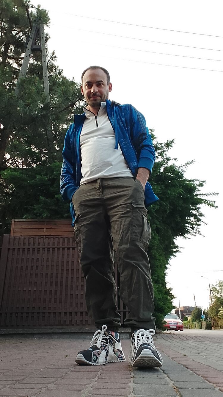  Warszawa,   Dato, 43 ,   ,   