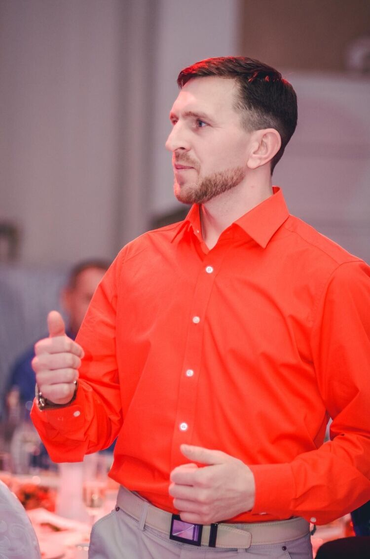  ,   Alexandr, 40 ,   c 