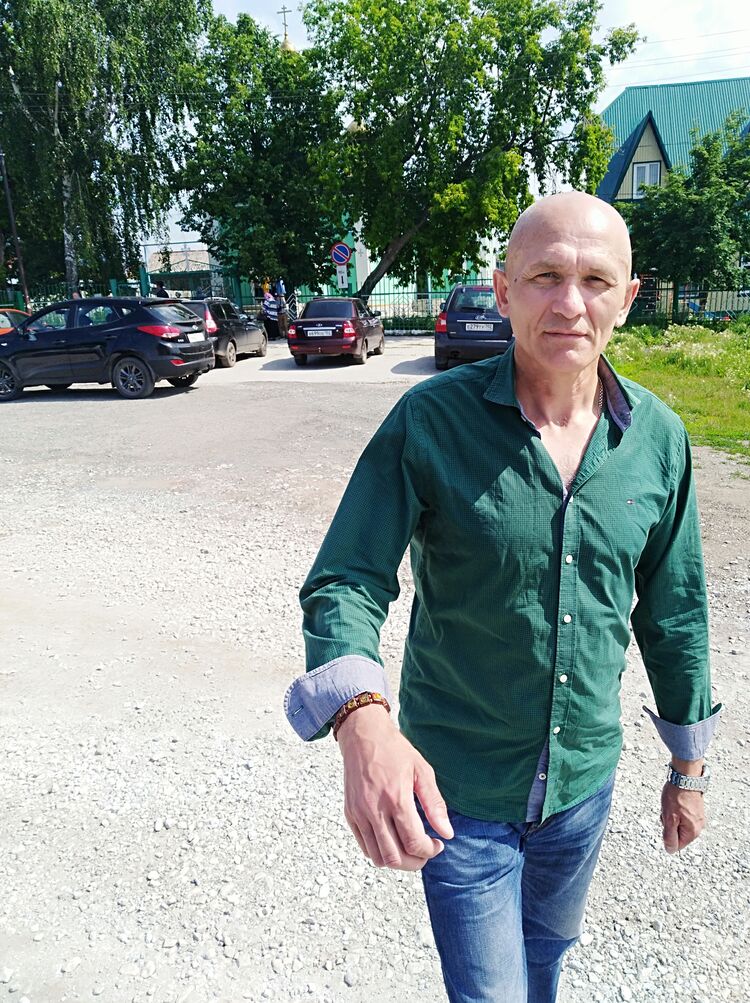  29159873  VIKTOR, 53 ,    