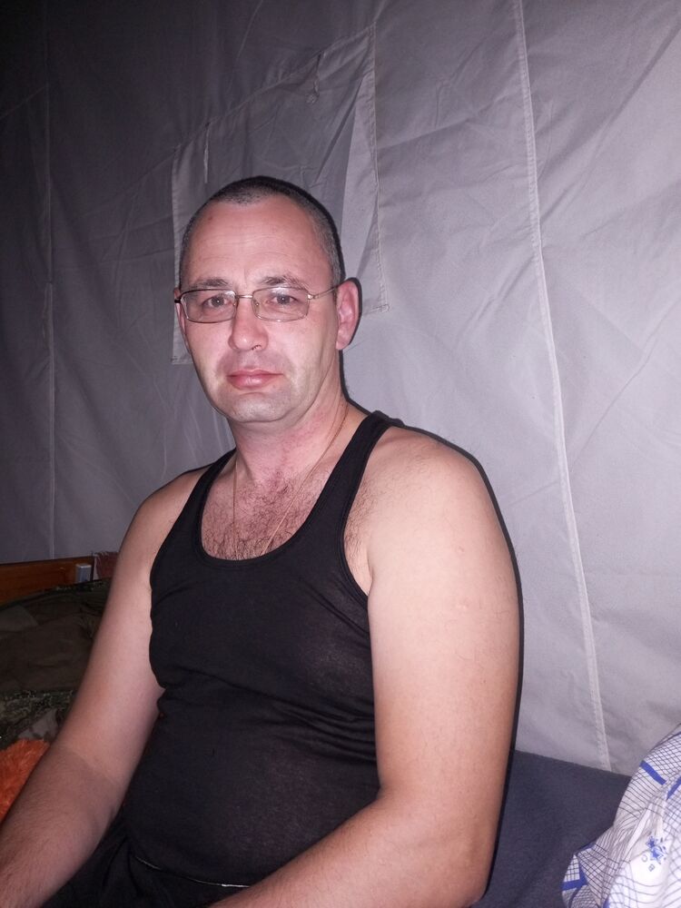  46737603  , 42 ,    