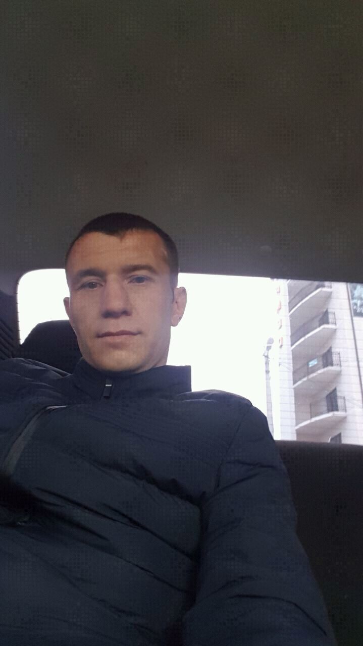  46895653  , 40 ,    