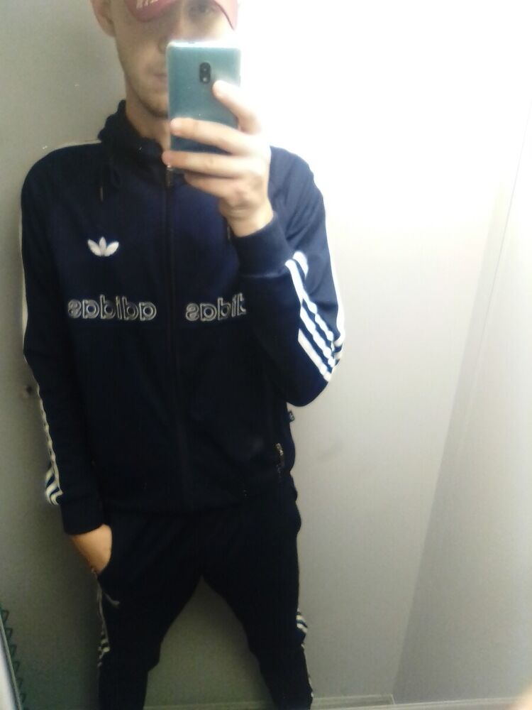  20689463  DiESy, 33 ,    