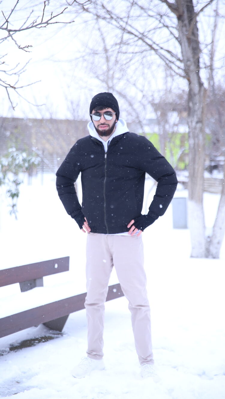  31828233  Nasir, 26 ,    