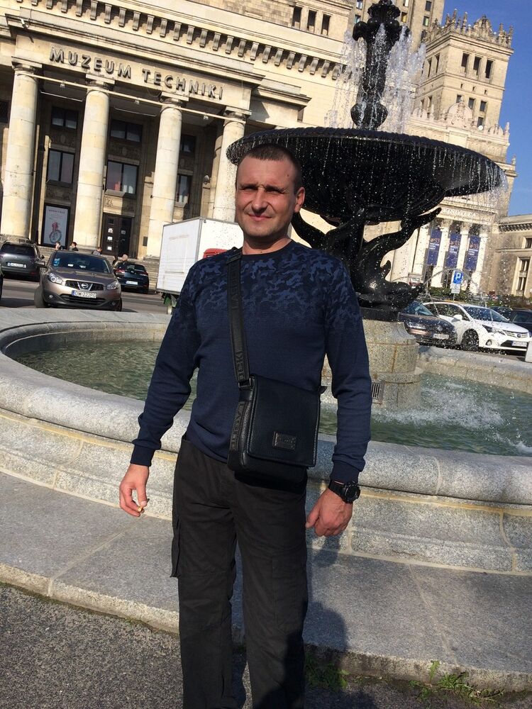  ,   Anton, 48 ,   ,   , c 