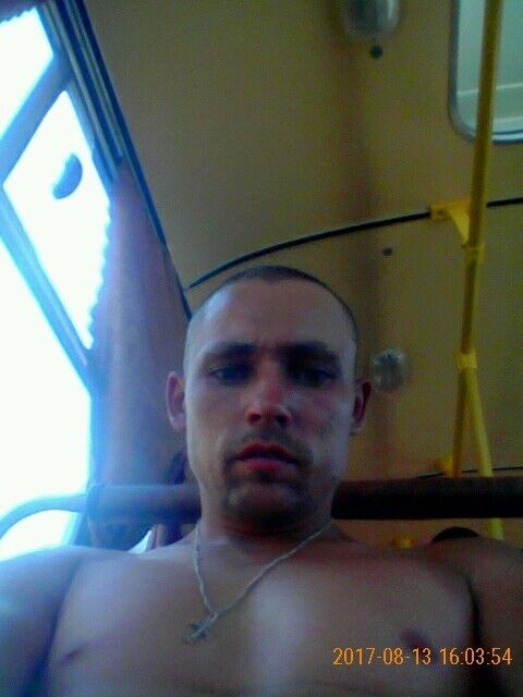  11225003  Sergey, 36 ,    