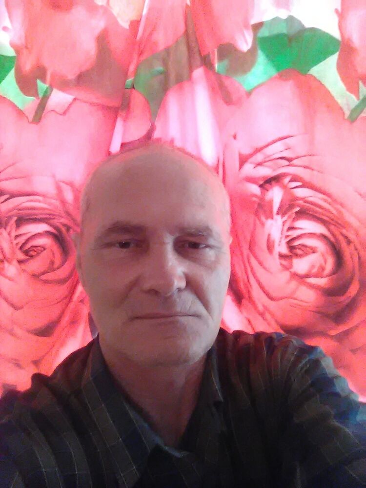  12172693  Sergej, 61 ,    
