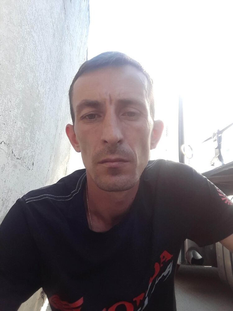  37984543  , 40 ,    