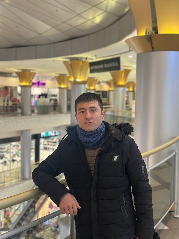 48275883  Umarov, 30 ,    -
