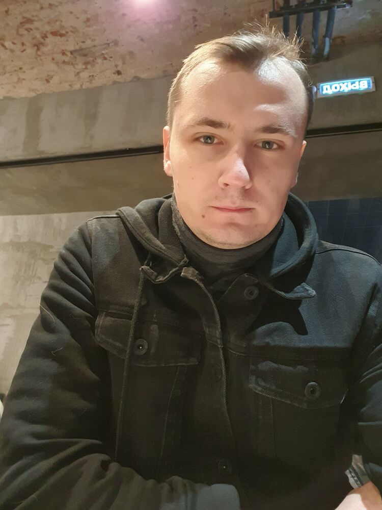  31176793  Ivan, 31 ,    