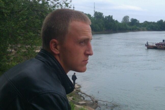  ,   Maks, 33 ,   ,   , c 