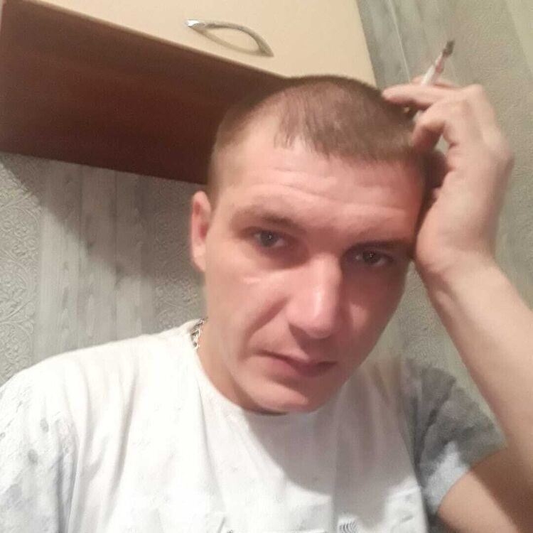  20825193  , 34 ,    