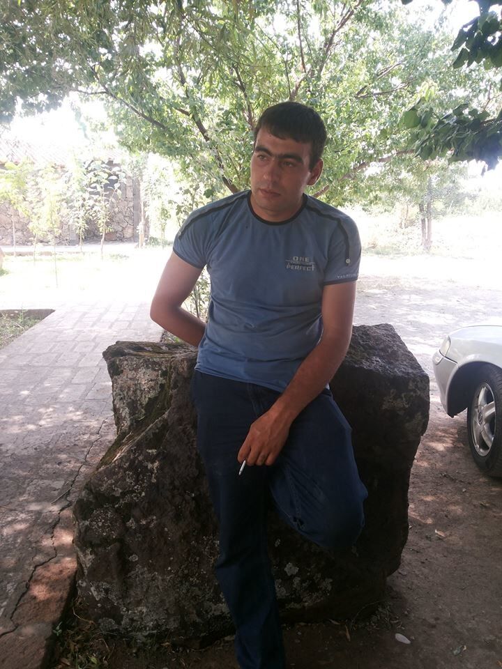  5104913  Vahan82, 37 ,    