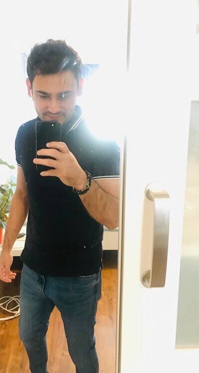  27072423  , 34 ,    -