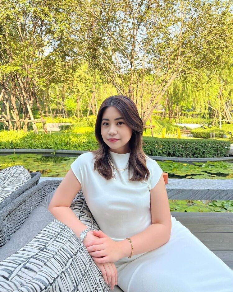  ,   Trixie, 30 ,   ,   , c , 