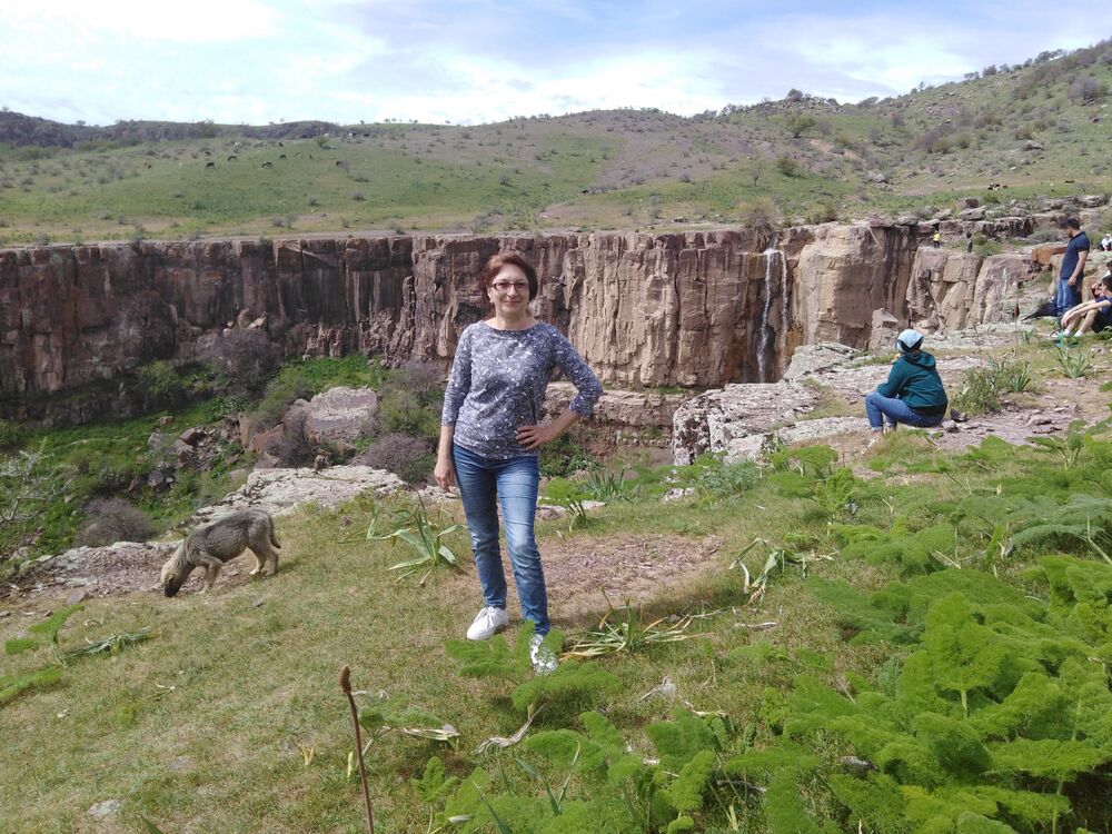  22758763  Marina, 62 ,    