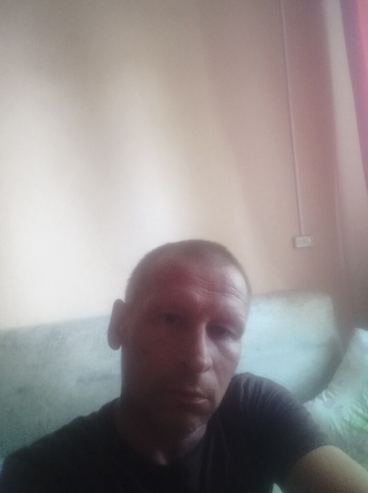  44967843  , 49 ,    