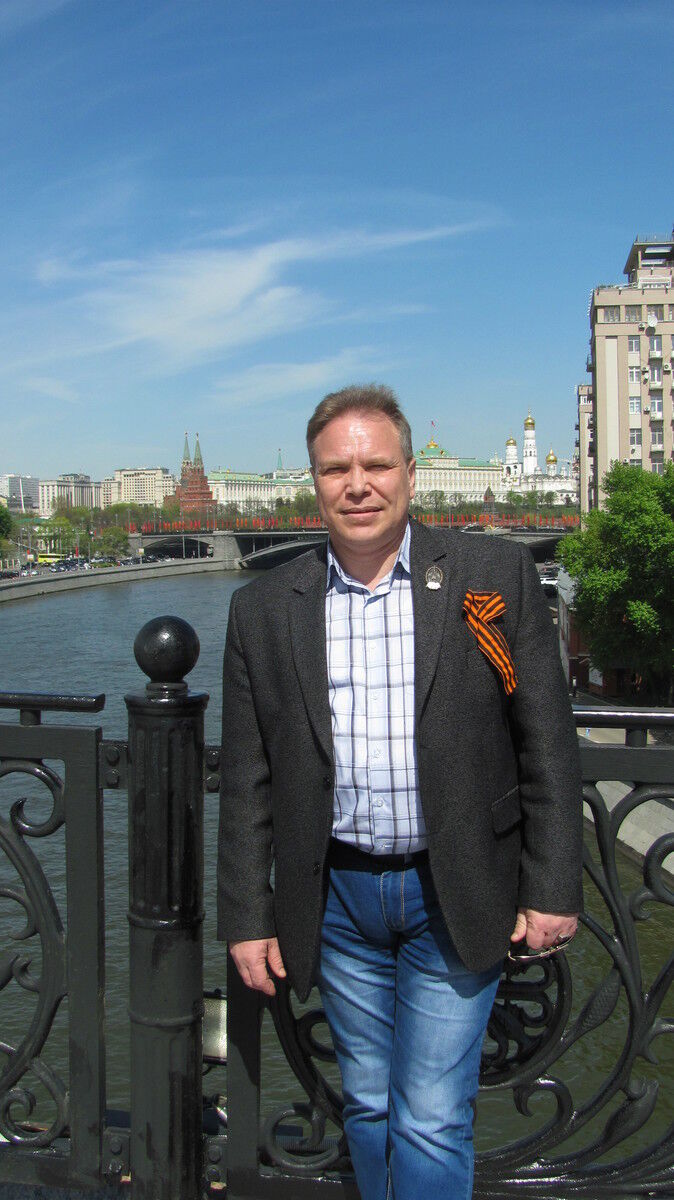  6984863  Oleg, 52 ,    