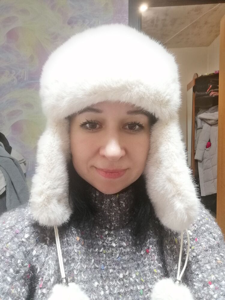  ,   Helga, 41 ,   ,   , c , 
