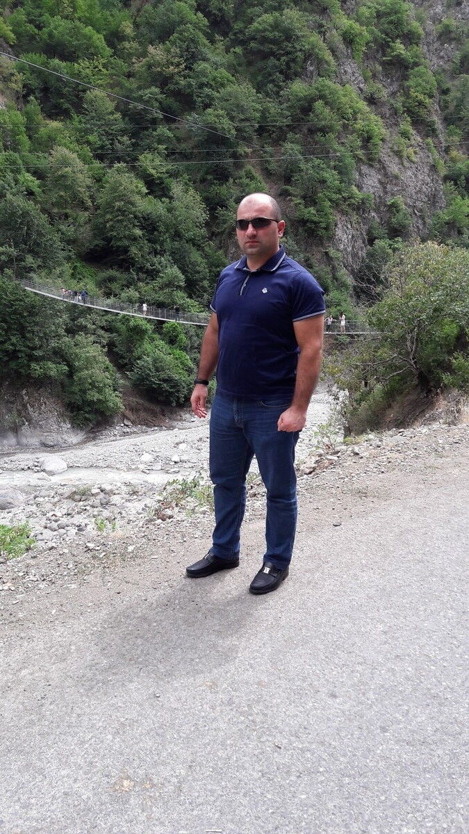  ,   Anar, 44 ,   ,   , c 