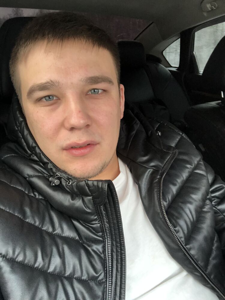  ,   Dmitri, 27 ,   ,   , c 