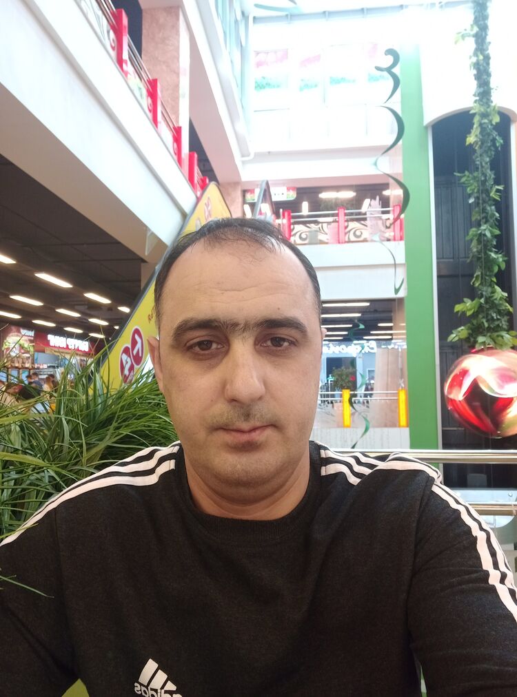  44270073  , 37 ,    