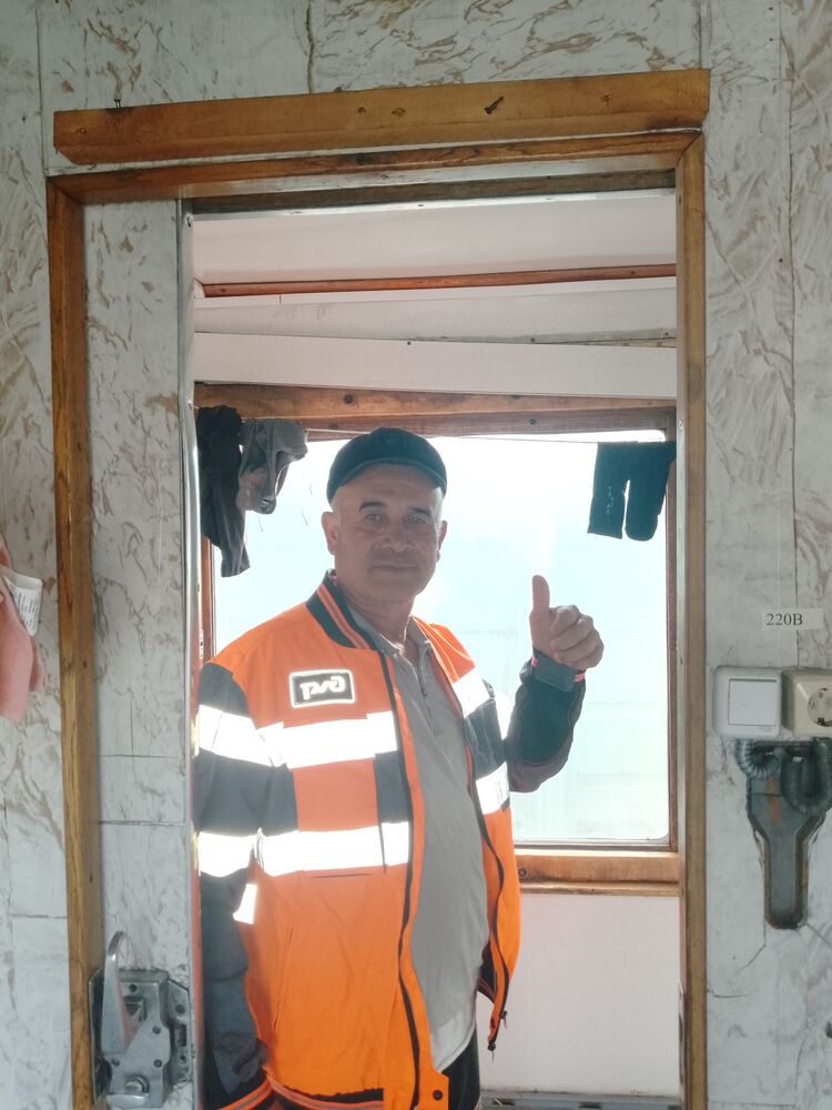  43802093  , 57 ,    