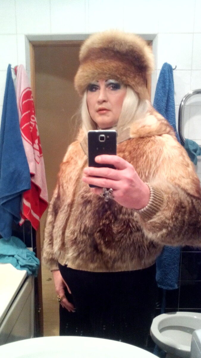  6863593  Stella, 54 ,    