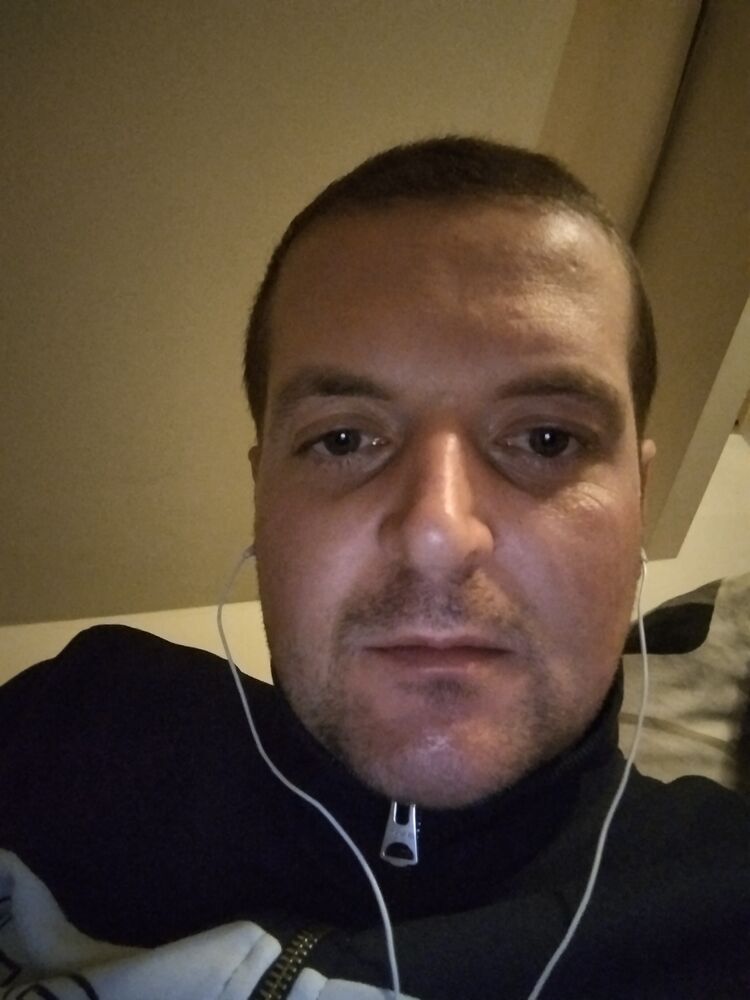  22779843  , 38 ,    