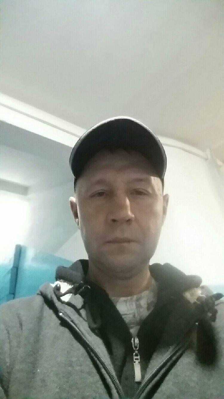  46844793  , 41 ,    