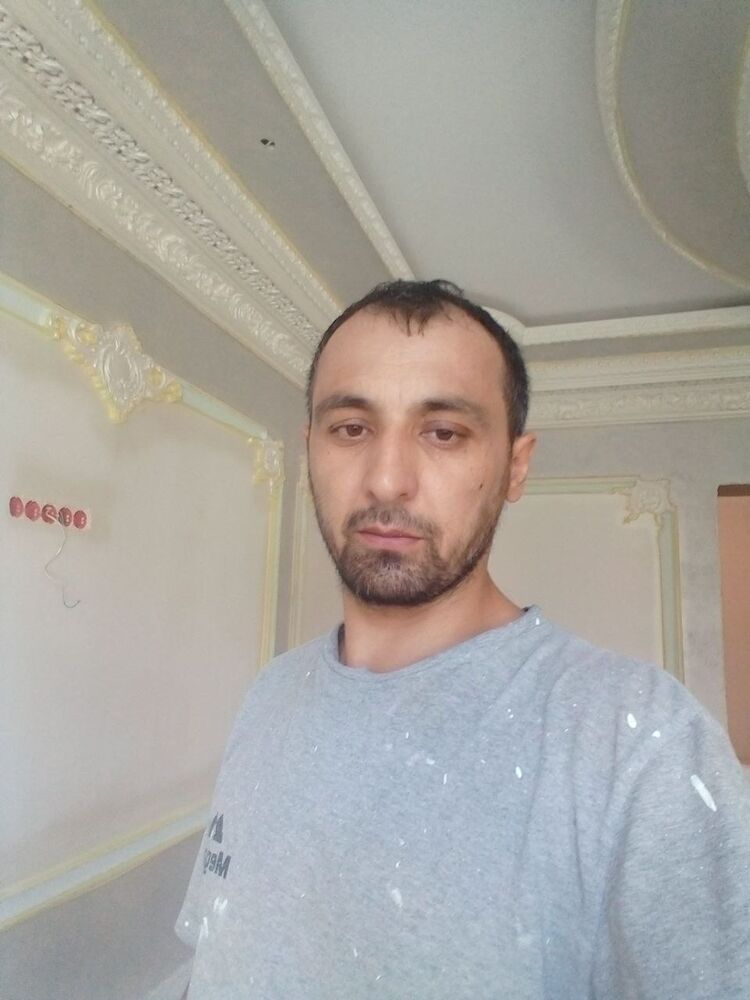  24086303  Samat, 46 ,    