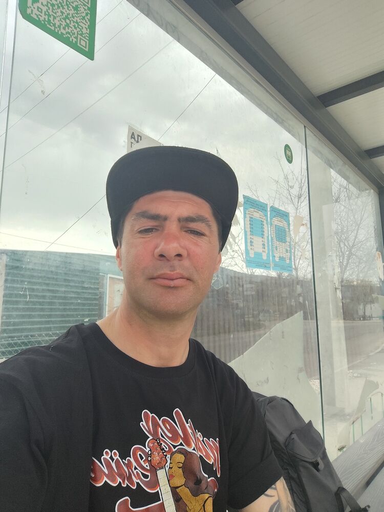  ,   Vadim, 33 ,   ,   
