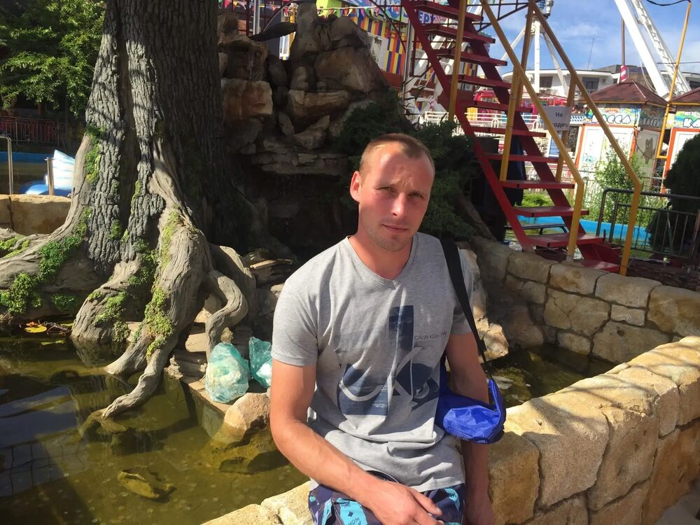  ,   Anatoly, 30 ,   ,   