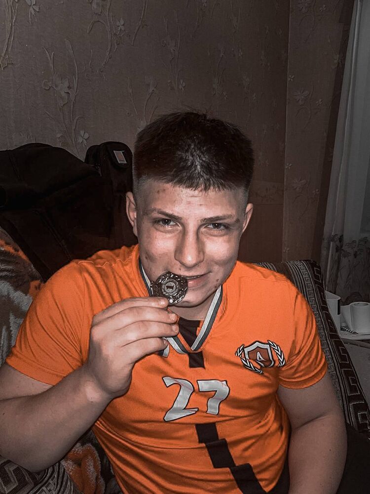  ,   Kiryusha, 20 ,   ,   