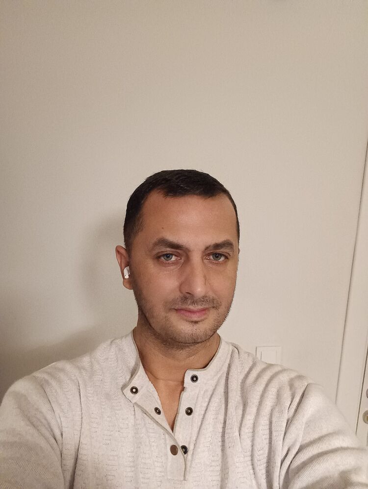  35306343  Yusuf, 39 ,    