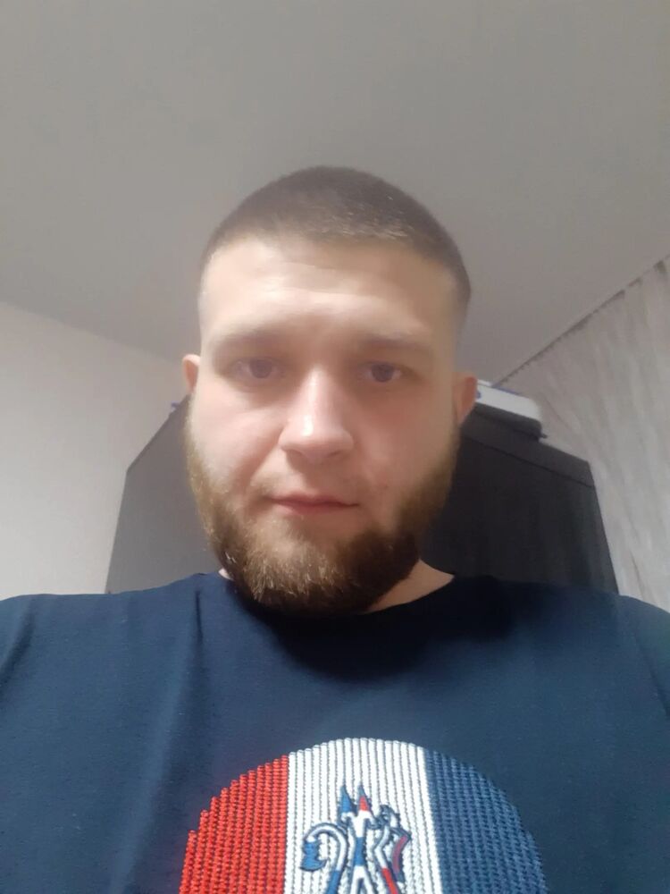  43836923  , 28 ,    