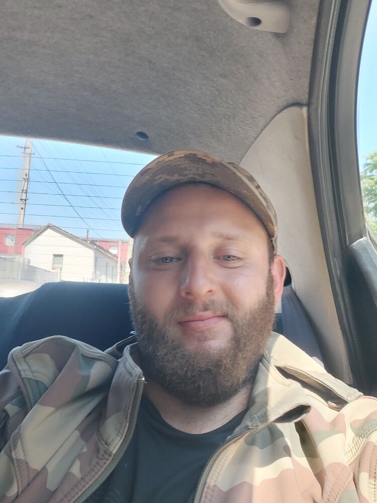 52731093  , 32 ,    
