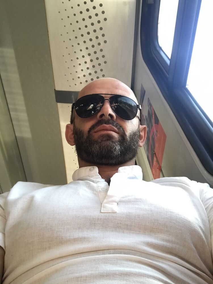 ���� 18402143 ������� �����, 42 ����, ���� ���������� � ����������