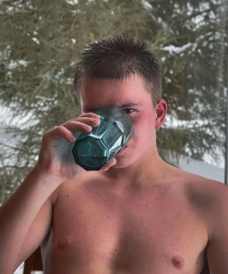  36648693  , 28 ,    --