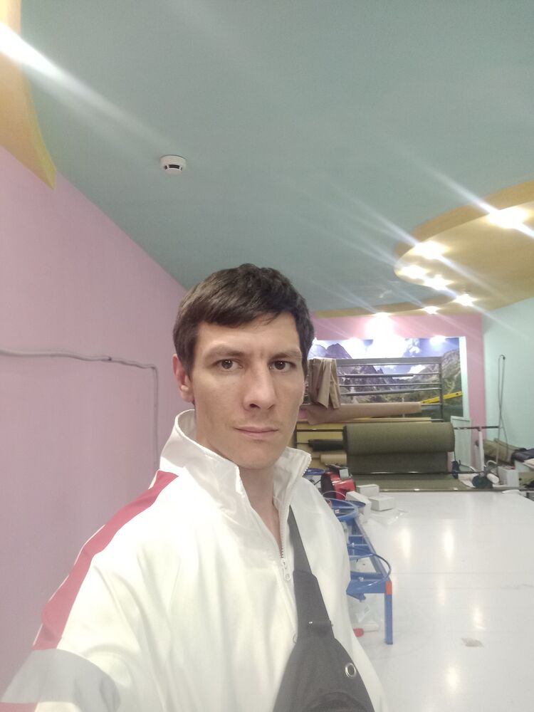  52873863  , 36 ,    