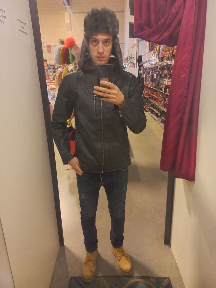  34812923  , 28 ,    